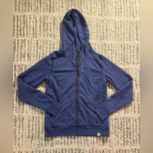 Michelob Ultra blue long sleeve endurance jacket size M